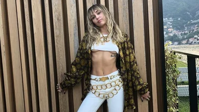 После расставания с мужем Майли Сайрус сделала себе новое тату