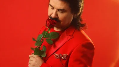 Вона сказала “Так!”: Павло Зібров вдруге повів дружину під вінець на 25-річчя шлюбу