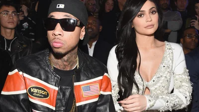 Кайли Дженнер громко повеселилась в стриптиз-клубе с бывшим бойфрендом