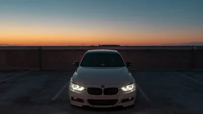 BMW випустив найчорнішу машину в світі, яку важко розгледіти з першого разу