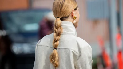 Три прості модні зачіски на осінь 2019