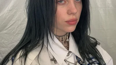 Билли Айлиш сняла новый клип, который за считанные минуты попал в тренды YouTube