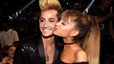 Родной брат Арианы Гранде в подробностях рассказал о ее отношениях с коллегой