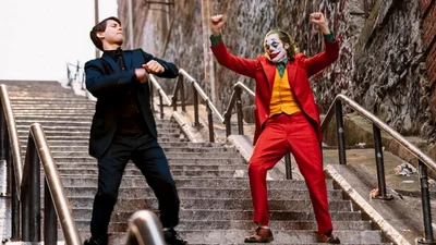 Интернет заполонили мемы о танцующеих Джокере и Человеке-пауке