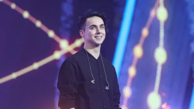 MELOVIN розказав про свій перший поцілунок та одностатеві стосунки за шалені гроші