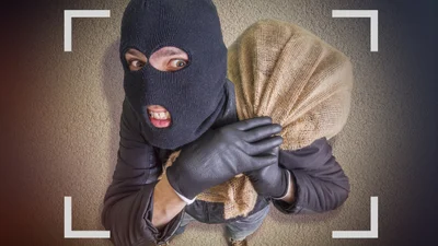 Кража года: с британского дворца "сперли" унитаз из чистого золота