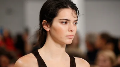 Кендалл Дженнер перефарбувалася в білявку, і ти маєш це побачити