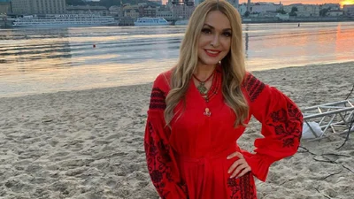 Ольга Сумская взбудоражила Instagram архивным фото в бикини