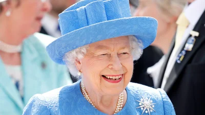 Гений розыгрышей: королева Елизавета II обманула туристов