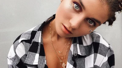 #ВІЛЬНА_КАСА: принцеса іронії з Василькова Jerry Heil випустила кліп, і це знову рвань