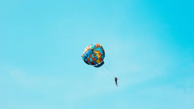 Ты будешь поражен красотой мебели, которую сделали из обычных парашютов