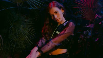 Певица Луна выпустила альбом "Транс", вдохновленный клубной музыкой