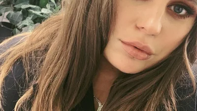 Солістка KAZKA спровокувала нові чутки про роман із музикантом гурту своїми ніжними фото