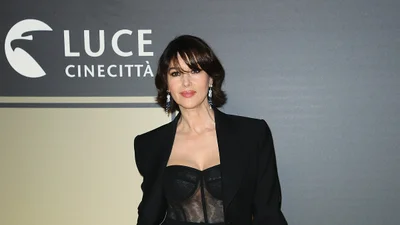 Всі обговорюють розкішний та сексуальний образ Моніки Беллуччі на вечірці в Римі