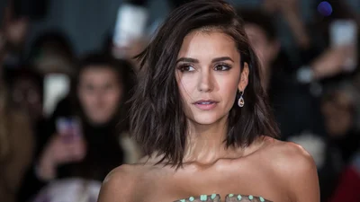 Зірка серіалу "Щоденники вампіра" Ніна Добрев смішно постібалася над Джіджі Хадід