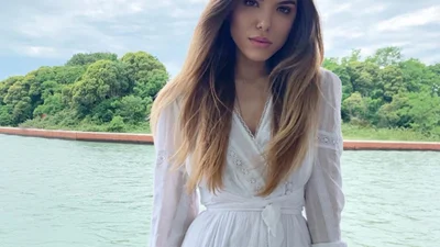 После трехлетней паузы Ассоль вернулась в шоубиз с новым клипом, где снялся ее муж