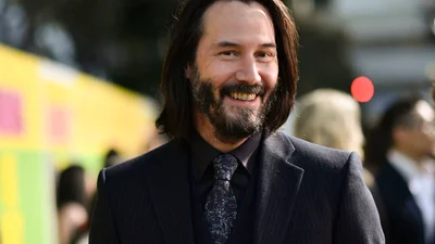 Голливудский актер Киану Ривз наконец показал публике свою возлюбленную