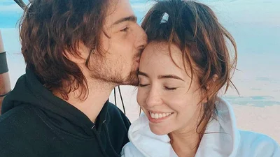 Вова Дантес прокомментировал горячий поцелуй с Дорофеевой в клипе "Лох"