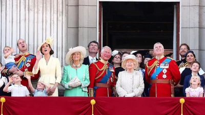 Итоги года: фотограф показал самые интересные снимки британской королевской семьи