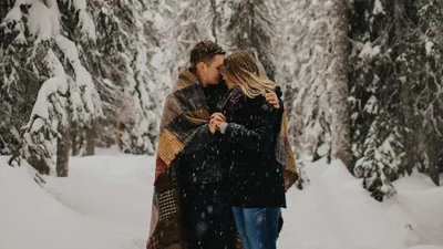 30 оригінальних ідей для зимових побачень, які треба спробувати кожній парі