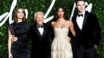 Самые яркие образы знаменитостей на церемонии British Fashion Awards 2019