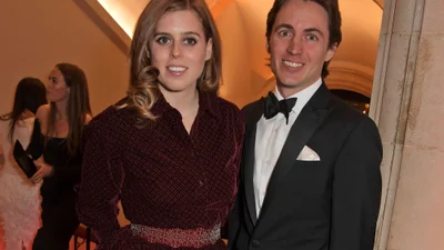 Весілля принцеси Беатріс на межі зриву, а все через секс-скандал із її батьком