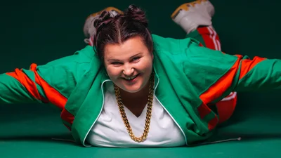 alyona alyona - Гори: новый рэп-хит артистки