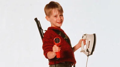 Маколей Калкин создал ловушку для воров в стиле фильма "Один дома"