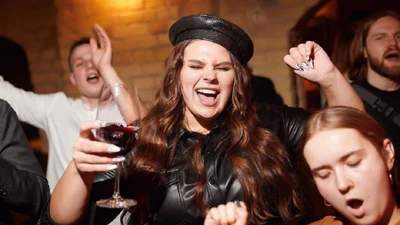 KAZKA - Грай: новий трек групи, який відносить у солодку нірвану