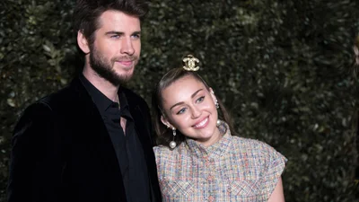 Майлі Сайрус глузливо пожартувала про свій невдалий шлюб з Ліамом Гемсвортом