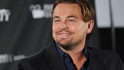 Леонардо Ди Каприо так смешно поел в фаст-фуде, что теперь над этим смеется весь интернет