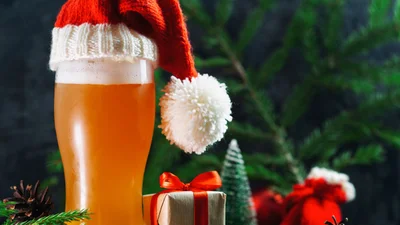 В лондонском пабе можно слизывать пиво со стен