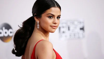 Тренд дня: Селена Гомес випустила новий альбом Rare