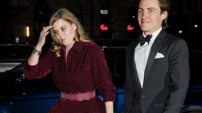 Свадьба принцессы Беатрис под угрозой, и на этот раз из-за ее жениха