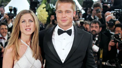 Кажуть, що Бред Пітт та Дженніфер Еністон планують всиновити дитину