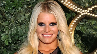 Вот как Джессика Симпсон сбросила 45 килограмм лишнего веса после третьей беременности