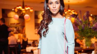 Санта Димопулос поделилась архивным видео, где муж делает ей предложение руки и сердца