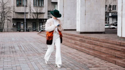 Киевские модники показали свою версию стильных луков во время Ukrainian Fashion Week