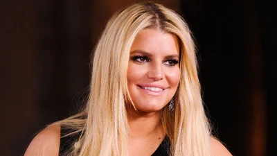 Джессика Симпсон призналась, что делала пластику и теперь очень жалеет об этом