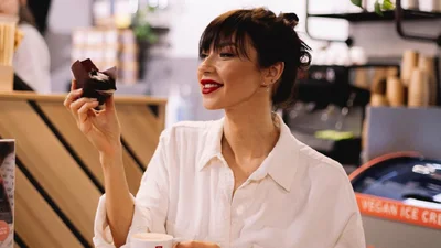 Фантастичні зміни: Поліна Логунова показала, якою була в юності