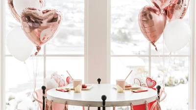 День Валентина 2020: стильні ідеї декору святкового столу