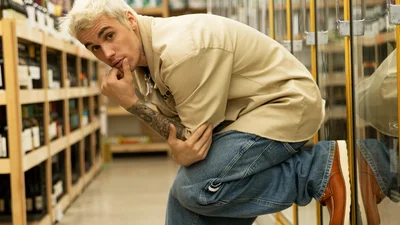 Джастін Бібер вперше прокоментував фото, на якому гірко плаче поруч з дружиною