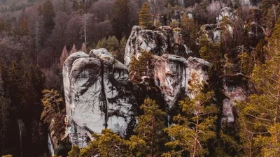 ТОП-5 замков мира, в которых может пожить каждый