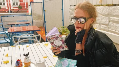 Ольга Фреймут розказала, як правильно носити сонцезахисні окуляри