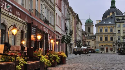 В центре Львова на весь экран включили порно, и это попало на видео