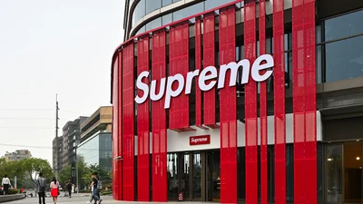 Бренд Supreme показав нову колекцію фірмових товарів весна-літо 2020 – це винос мозку