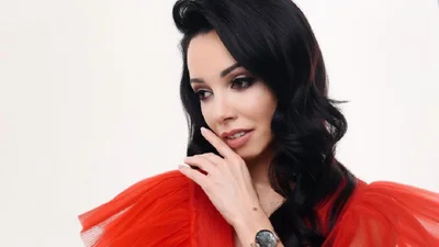 Катерина Кухар показала, що й без сценічного макіяжу є справжньою красунечкою