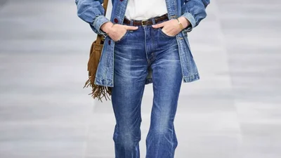 Привіт, 2000-ні: весняна мода повернула джинси, які колись носила кожна