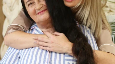 Косу предлагали поменять на авто: Лидия Таран показала маму с классными волосами