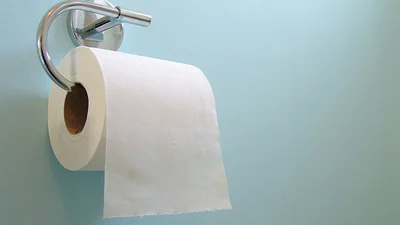 І смішно, і грішно: у США викрали 8 тонн туалетного паперу
